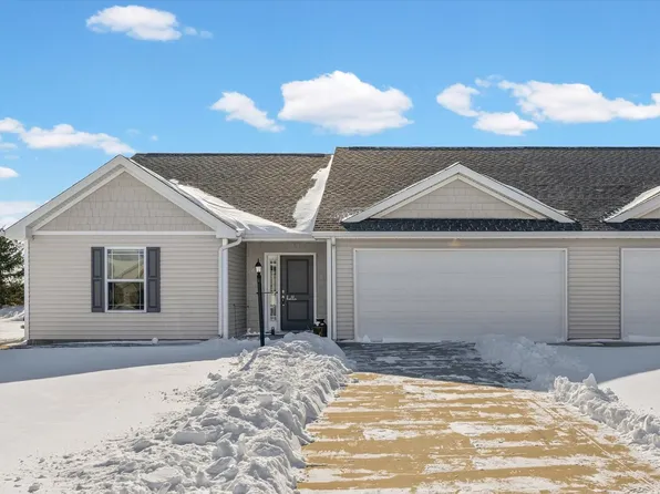 610 Sedgegrass Dr, Champaign, IL 61822