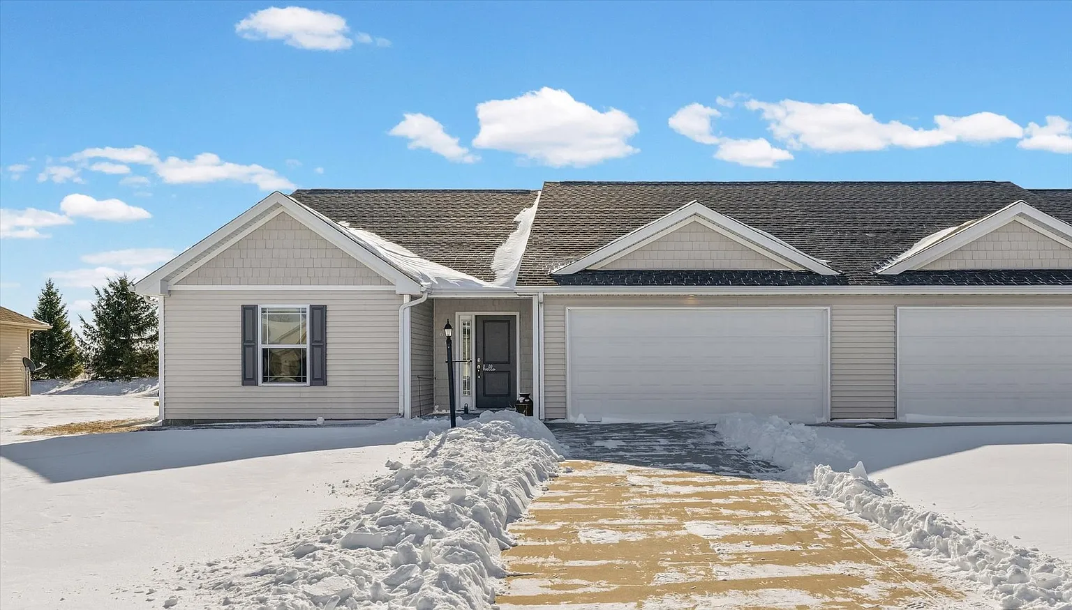 610 Sedgegrass Dr photo 1