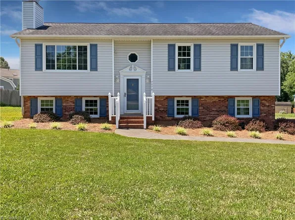 7570 Glenn Ferry Rd, Pfafftown, NC 27040