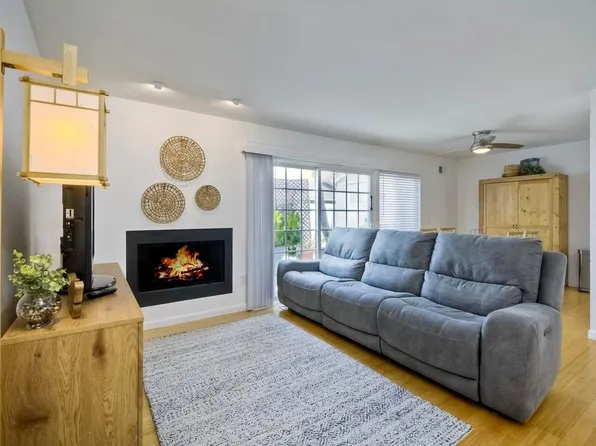 1261 Caminito Septimo, Cardiff, CA 92007