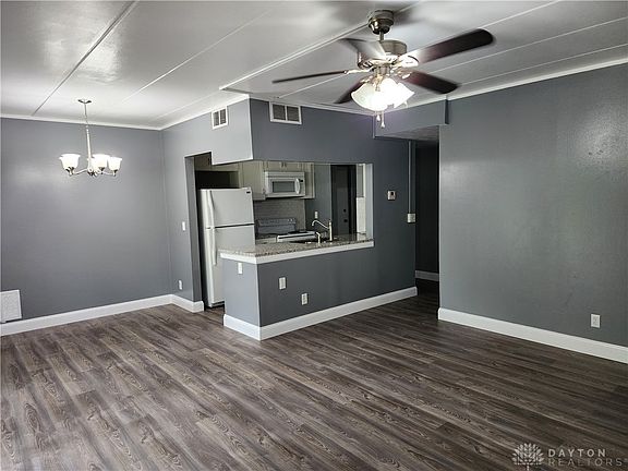 5th image of 1024 Hidden Landing Trl Unit 1