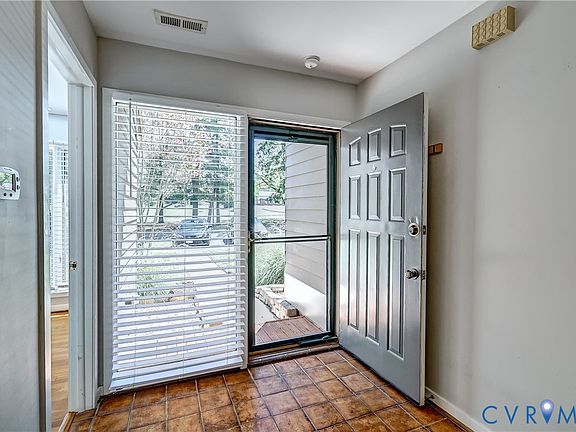 5th image of 2758 Old Point Dr