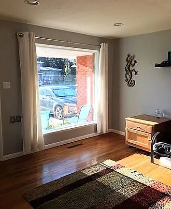 2nd image of 185 Valleyview Dr