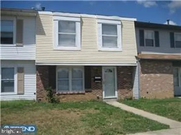 28 Magnolia Ct, Sicklerville, NJ 08081