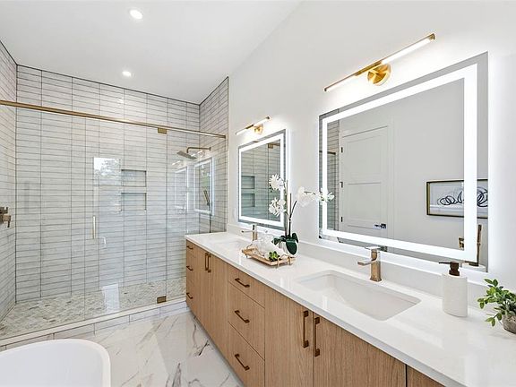 5th image of 6325 11TH AVENUE S