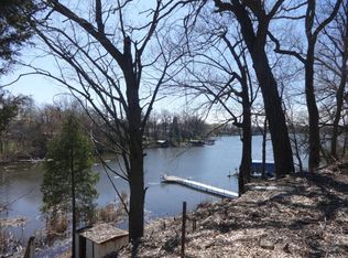 5753 Scenery Rd, Waterford, WI 53185