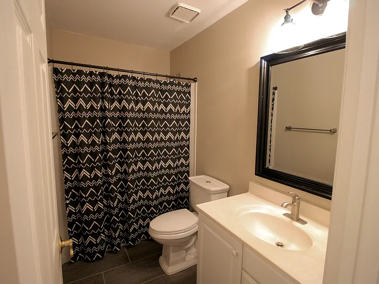 20940 Cox Mills Ct — Photo 24