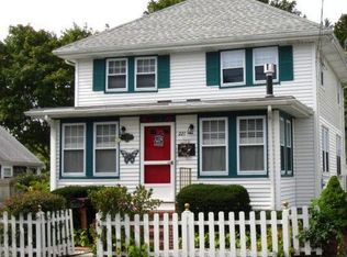 221 Winter St, Hyannis, MA 02601