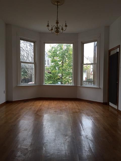 1st image of 2835 N Sacramento Ave