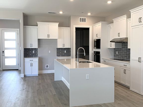 4th image of 9066 Elliott Springs Dr