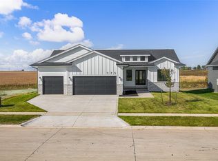 375 NW Ashley Ave, Waukee, IA 50263