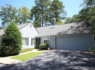 121 Woodridge Rd APT 103, Greenwood, SC 29646