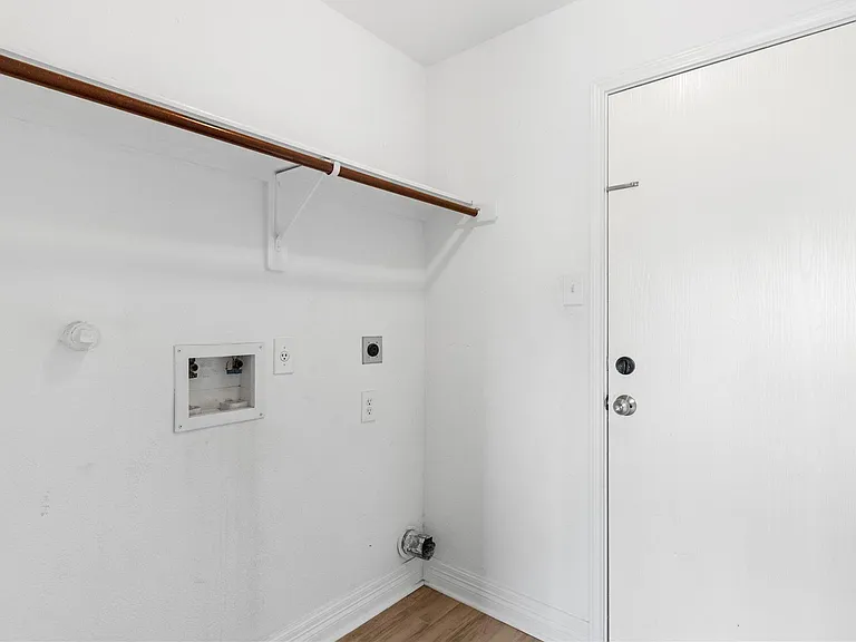 3611 Robwood Ct — Photo 6