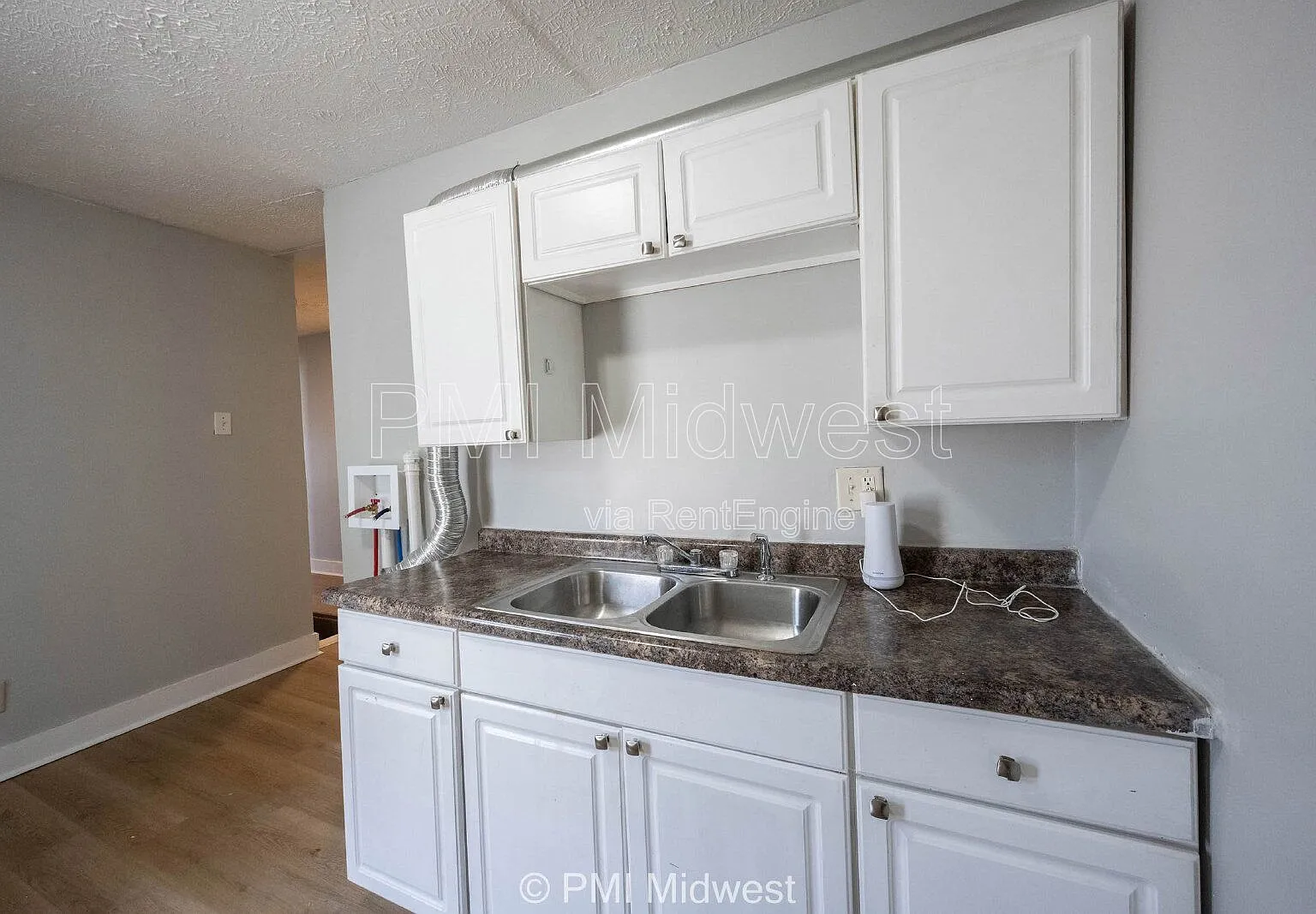 1 bed, 1.0 bath, 700 sqft, $699 — Photo 4