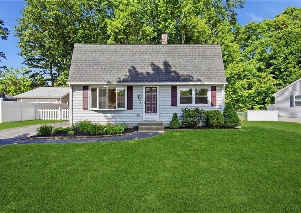 1st image of 20 Entrybrook Dr