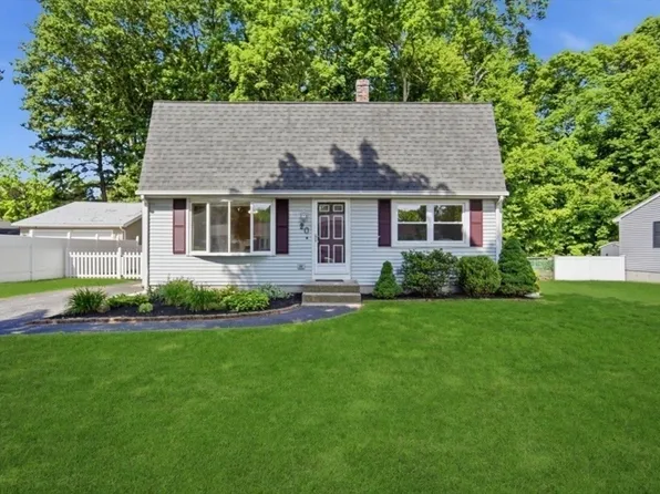 20 Entrybrook Dr, Springfield, MA 01108
