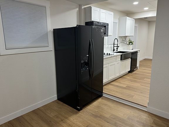 5th image of 4040 32nd St
