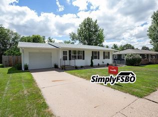 4515 Sheridan St, Davenport, IA 52806