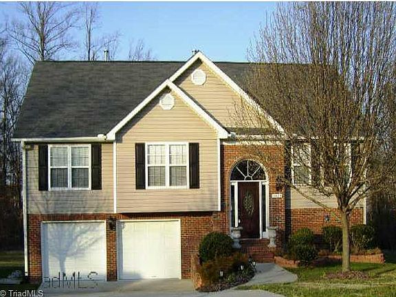 2nd image of 3820 Abbeywood Dr