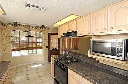 4th image of 400 Bellemeade Blvd