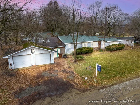 441 Edna St, Nashville, MI 49073