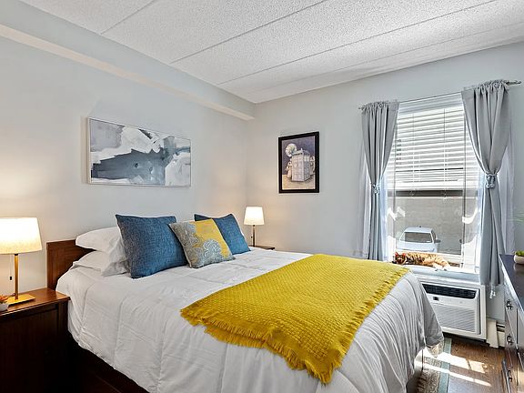 4th image of 297 W 137th St #B
