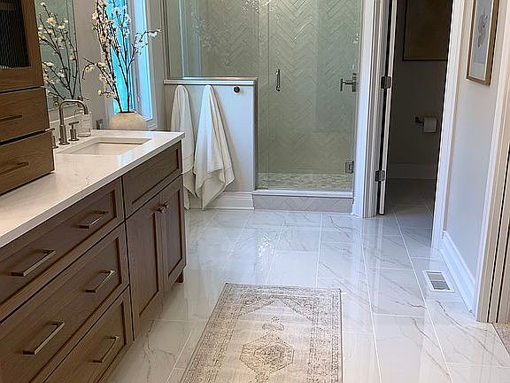 3rd image of 7708 Heatherwood Ln