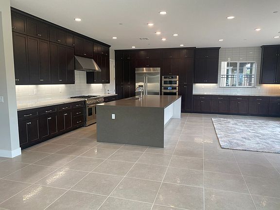 The Enclave Lot 42 Kitchen