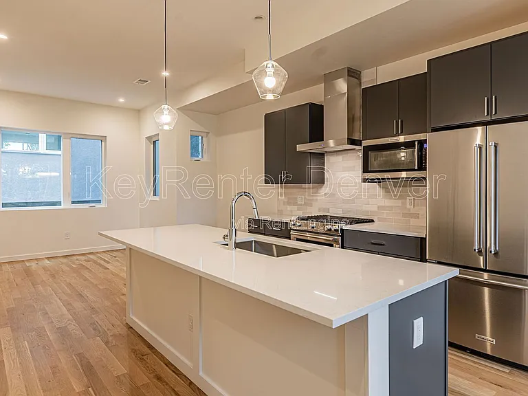 1286 Osceola St — Photo 4