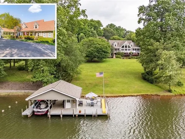 1126 Shoreline Dr, Jefferson, GA 30549