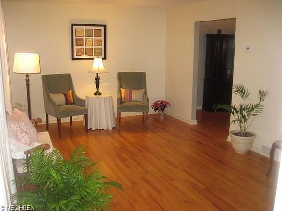 5th image of 6025 Sherwood Dr