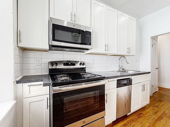 4th image of 655 W 160th St APT 1D