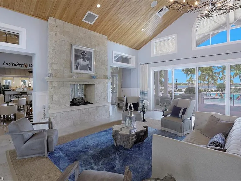 14663 Edgewater Cir — Photo 28