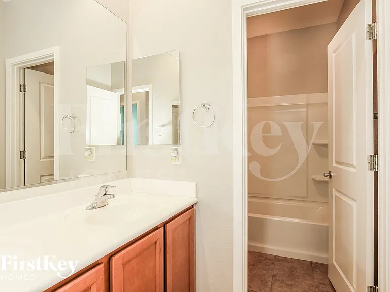 9738 W Getty Dr — Photo 13