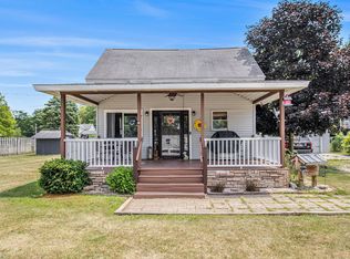 515 Locust St, Howard City, MI