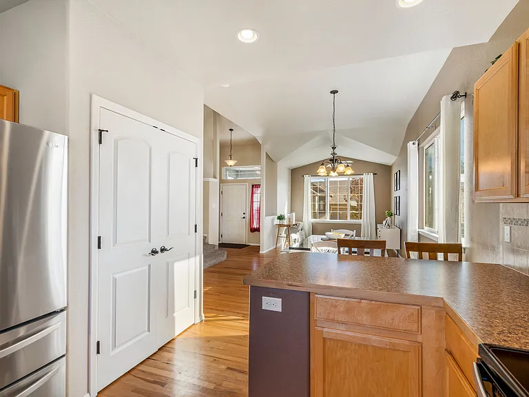 7287 Atlantis St — Photo 11