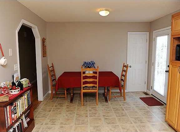 5th image of 7632 Walnut Hills Dr