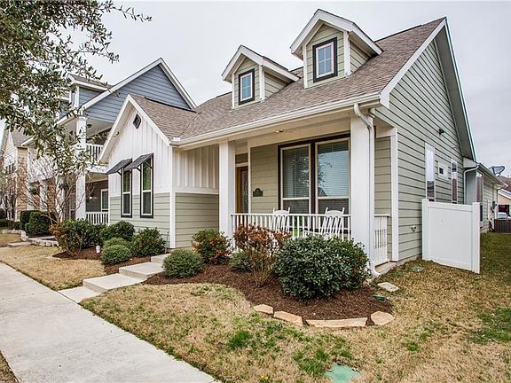 2nd image of 1013 Appalachian Ln