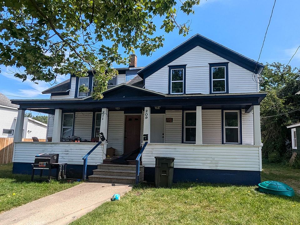 1st image of 209 Iona Ave #209