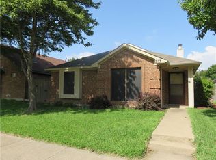 213 Conger Dr, Mesquite, TX 75149