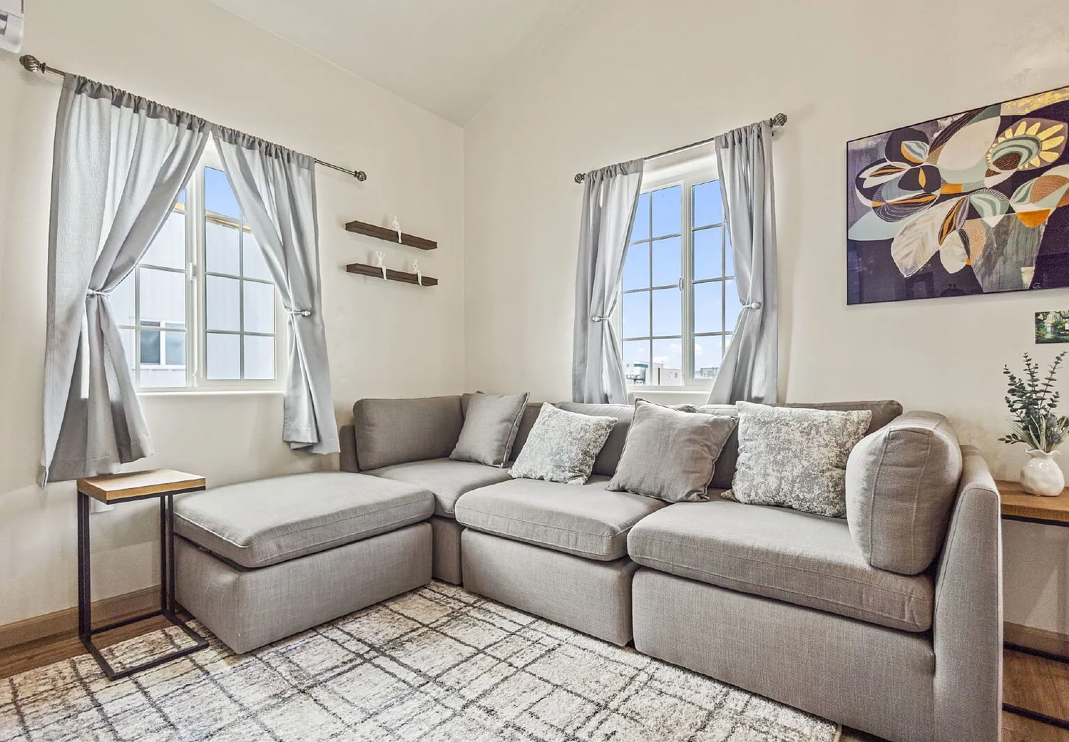 1 bed, 1.0 bath, 468 sqft, $2,300 — Photo 3
