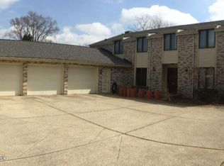 1014 Lydia Dr, Saint Joseph, MI 49085