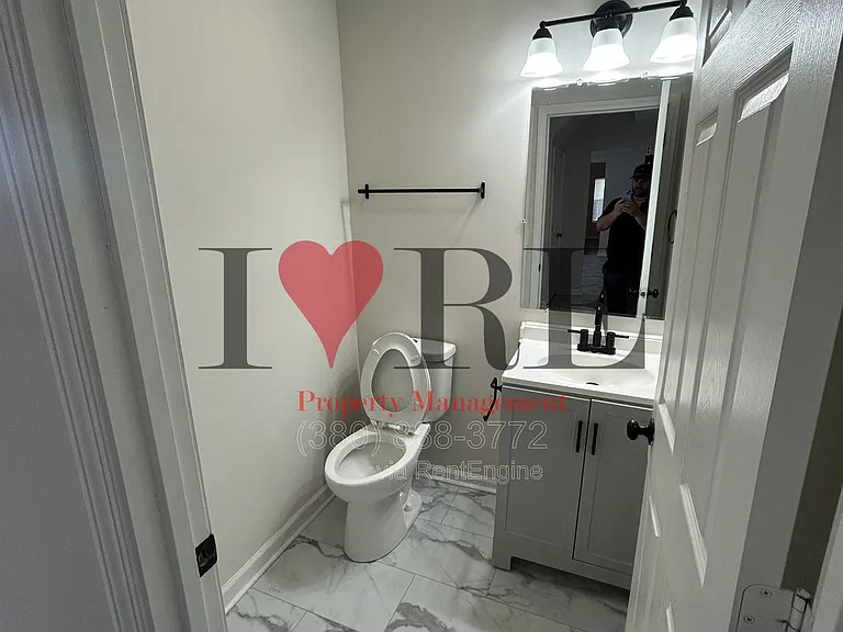 1283 W Broad St — Photo 12