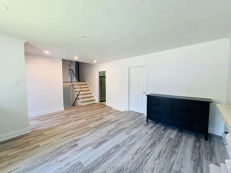 174 McKee Ave — Photo 5