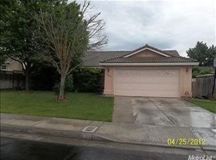 107 Mandarin Ave, Los Banos, CA 93635