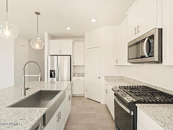 3rd image of 19295 N AVELINO Drive