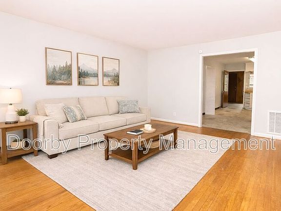 3rd image of 3621 Lerch St Unit B