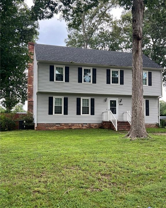 2nd image of 8648 Pine Glade Ln