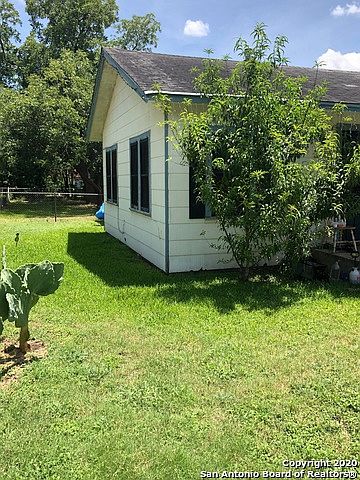 2nd image of 522 Monticello Ct