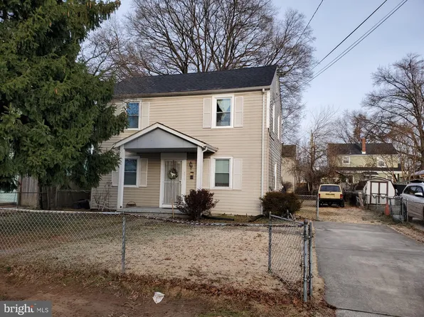 2010 Rittenhouse St, Hyattsville, MD 20782